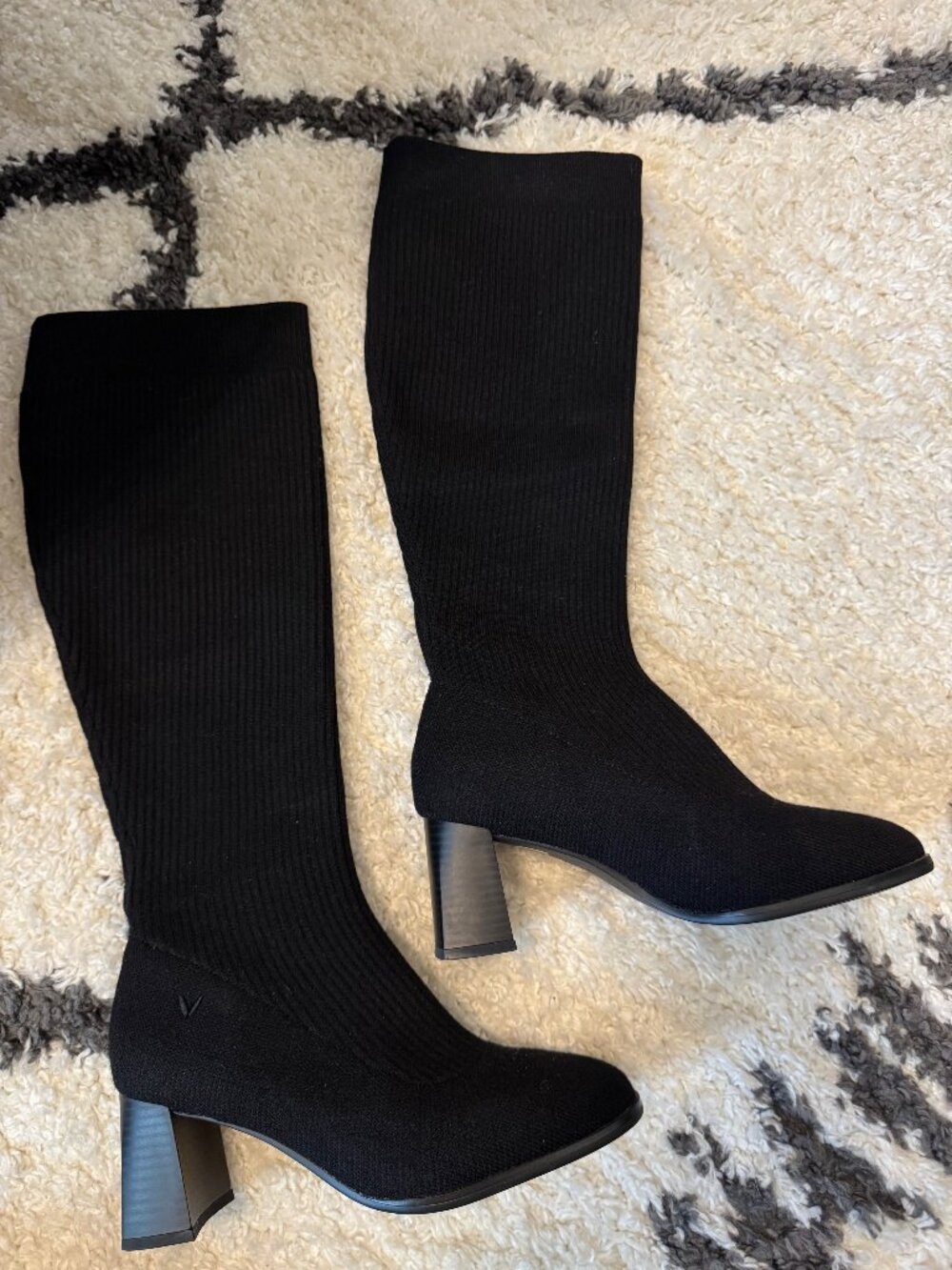 VIVAIA Tessa Wool Knee Tall Boots Black Size 7.5 (37) Water Repellent